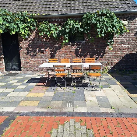 Ferienwohnung Momo Issum